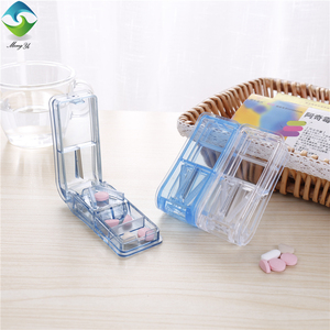 Dispenser portatile per pillole da viaggio con tagliapillole integrato in acciaio inossidabile e plastica - Product Image 3