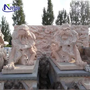 A basso prezzo disegno popolare maestoso animale alto in marmo leone statua in piedi montagna pietra scultura