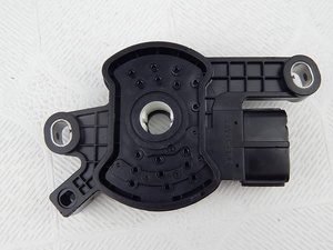 Interrupteur de sécurité neutre pour HYUNDAI, <span class=keywords><strong>prix</strong></span> de vente au détail et en gros, 42700-26000 - Product Image 3