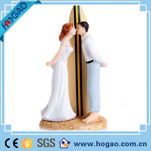 Statuetta in resina europea torta nuziale in ritorno regali di san valentino souvenir di nozze - Product Image 2