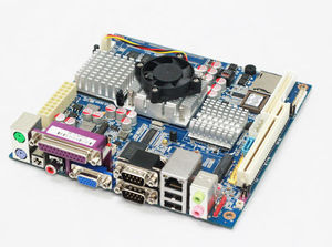 Pequeños industriales pos pc embebido placa base pc <span class=keywords><strong>caja</strong></span> con 1*40p ide; 1*sata; sata mini soporte 3g y wifi - Product Image 1