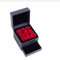 Style différent de boîte-cadeau en papier fleur