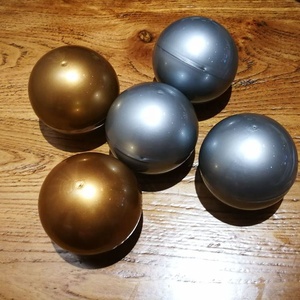 50mm 60mm 70mm 80mm 90mm 100mm Bola de plástico hueca blanca Bolas de cápsula que se pueden abrir para sorteo de lotería - Product Image 2