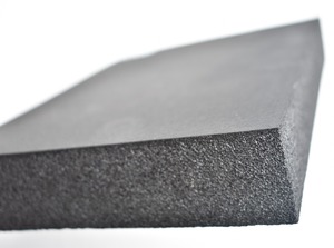 Rouleau de mousse de caoutchouc premium ignifuge NBR-PVC noir, épaisseur 6-30 mm, certifié <span class=keywords><strong>ROHA</strong></span>/REACH/CE, densité 10-70 pour cornière - Product Image 2