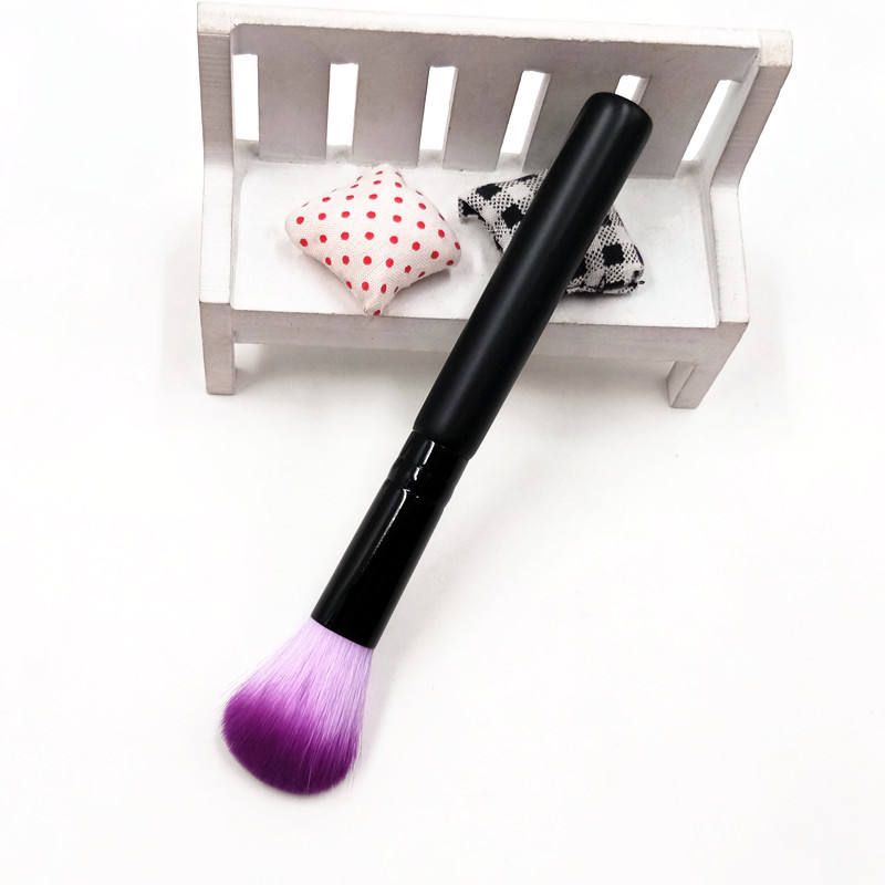 Cheveux violet-blanc