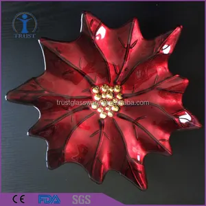 New Fashion Wholesale Decoration High Quality Red Maple Leaf Shaped Glass Plate