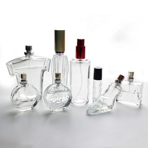 Élégant flacon de <span class=keywords><strong>parfum</strong></span> en verre de 50ml pour femmes, chaussures à talons hauts, pulvérisateur à pompe rechargeable transparent avec gravure de type scellé - Product Image 5
