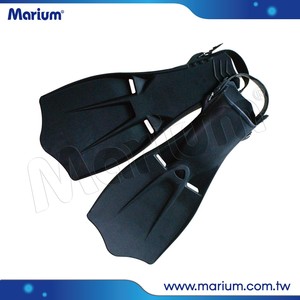 Swimming Fins Scuba Diving Gears Long Blade Rubber Open Heel Fins - Product Image 1