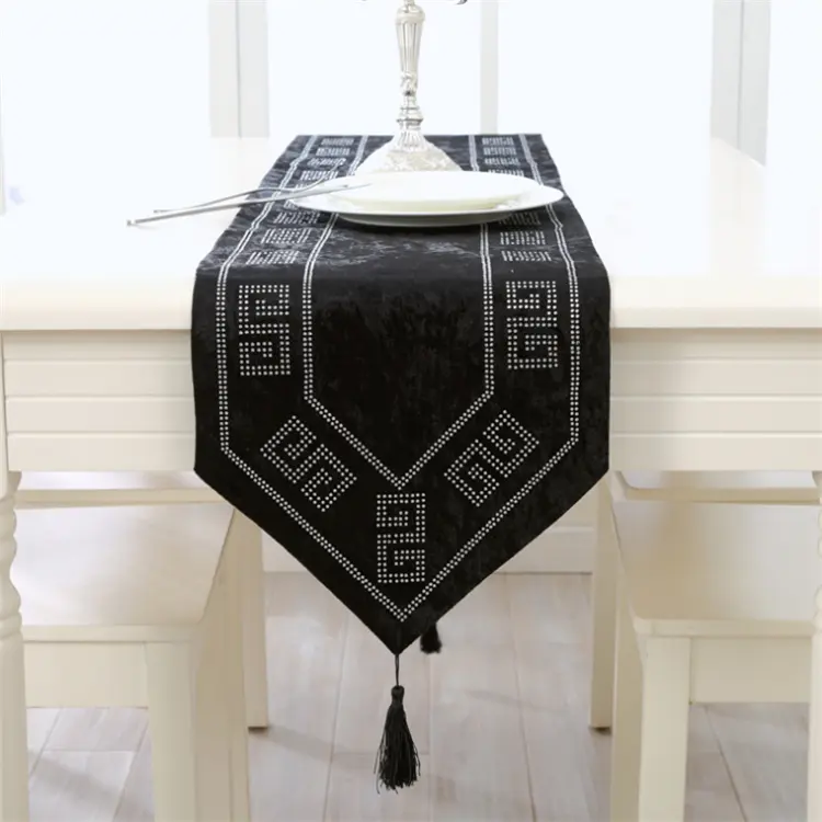 Chinese factory high quality table decoration,luxury velvet sequin table cover