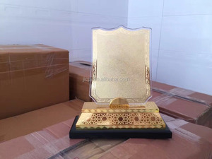 2017 جديد تصميم المملكة العربية السعودية الأسود أكريليك معدن مطلي بالذهب الكأس مع المعادن قاعدة خشبية JKC-014 - Product Image 4