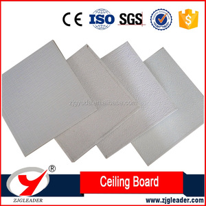 Azulejos de techo de PVC con aislamiento térmico ignífugo a prueba de agua, paneles de rejilla decorativos en China, superficie laminada hecha de plástico de <span class=keywords><strong>aluminio</strong></span> - Product Image 4