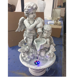 Fontaine solaire d'extérieur en résine en forme d'ange avec <span class=keywords><strong>design</strong></span> étanche fait main, style Art Déco - Product Image 1