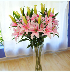 Fiore Artificiale di Yiwu, Lirio in Seta a 3 Teste, Simile al Fiore Fresco - Product Image 2