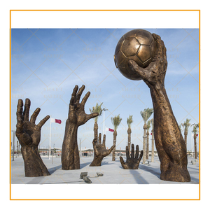 Grande échelle contemporaine d'art public bronze statue gardiens du temps sculpture à vendre - Product Image 6