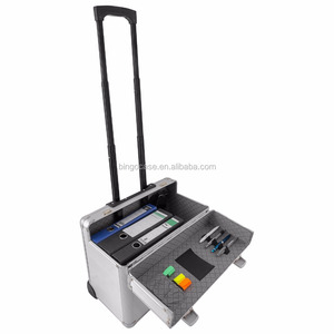 <span class=keywords><strong>Maleta</strong></span> <span class=keywords><strong>de</strong></span> viaje <span class=keywords><strong>de</strong></span> aluminio con compartimento para <span class=keywords><strong>ordenador</strong></span> portátil - Product Image 2