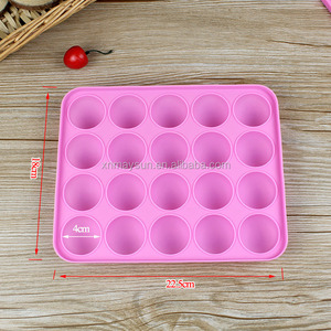 Set van 2 siliconen malen voor melkloollipops met 2 stokjes, CE-gecertificeerd, hittebestendig tot 500°F, milieuvriendelijk, niet-toxisch, makkelijk schoon te maken - Product Image 6