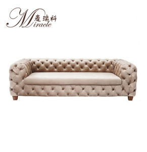 Sofa Berumbai Chesterfield Gaya Amerika Neo Beludru Klasik - Product Image 1