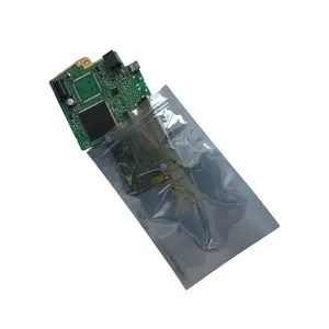 Saco de proteção plástico antiestático do ESD para o empacotamento componente Saco de empacotamento antiestático do tamanho disponível feito sob encomenda para a placa do ic e do pc