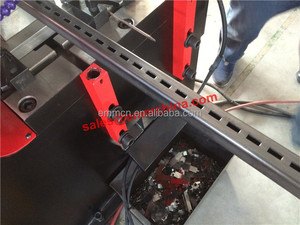 Macchina Punzonatrice Idraulica CNC EMM EMM60C con Rotazione a 360 Gradi e Funzione Automatica - Product Image 2