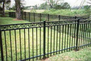 Izgara kazık çit tasarım yüksek güvenlik <span class=keywords><strong>Picket</strong></span> Anti tırmanma çit Q235 çelikler küçük bahçe çit ferforje Metal all-sezon - Product Image 5