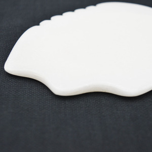 Natural Jade blanco raspado Guasha herramientas terapia piedra Guasha Facial - Product Image 5