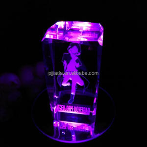 Hình Ảnh Tùy Chỉnh 3d <span class=keywords><strong>Laser</strong></span> Khắc Rõ Ràng Tinh Thể Thủy Tinh Cube Với Cơ Sở Ánh Sáng Led Anime Món Quà Sinh Nhật Khối Pha Lê - Product Image 3