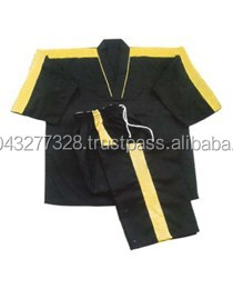 Uniformes de entrenamiento y competición de Equipo de Boxeo esenciales en una caja práctica - Product Image 1
