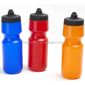 Madou Neuestes Design langlebige 700 ml Kunststoff Sport-Wasserflasche mit Auslauf benutzerdefinierte Becher für Reisen drücken Radfahren