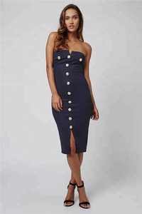 <span class=keywords><strong>Abito</strong></span> Aderente <span class=keywords><strong>Midi</strong></span> Blu Navy <span class=keywords><strong>Senza</strong></span> <span class=keywords><strong>Spalline</strong></span> con Bottoni per Donna - Product Image 5