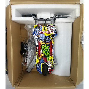Automobile <span class=keywords><strong>elettrica</strong></span> del giocattolo dei bambini di Kart della deriva di <span class=keywords><strong>tre</strong></span> <span class=keywords><strong>ruote</strong></span> di vendite calde - Product Image 4