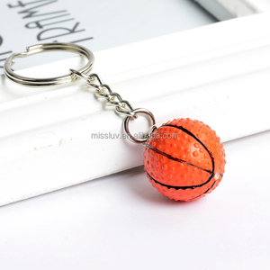 Porte-clés Mini Ballon <span class=keywords><strong>de</strong></span> Football Personnalisé, Porte-clés Mini Ballon <span class=keywords><strong>de</strong></span> Basket, Porte-clés Mini Ballon <span class=keywords><strong>de</strong></span> <span class=keywords><strong>Golf</strong></span> <span class=keywords><strong>3D</strong></span> pour Cadeaux <span class=keywords><strong>de</strong></span> Jeu Professionnels - Product Image 5