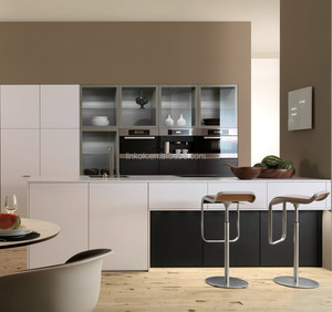 Meubles <span class=keywords><strong>de</strong></span> <span class=keywords><strong>cuisine</strong></span> sur mesure en panneaux <span class=keywords><strong>de</strong></span> particules blancs <span class=keywords><strong>de</strong></span> 16 mm, finition laquée blanche - Product Image 4