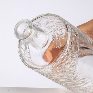 400 Ml venta de la fábrica de forma única de vidrio vacía de Vodka <span class=keywords><strong>Belvedere</strong></span> para botellas de tapa de rosca - Product Image 4
