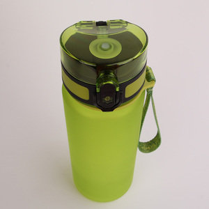 Surtidor <span class=keywords><strong>de</strong></span> oro al aire libre portable llevar <span class=keywords><strong>alimentos</strong></span> grado 1000 ml botella <span class=keywords><strong>de</strong></span> agua <span class=keywords><strong>de</strong></span> plástico - Product Image 2