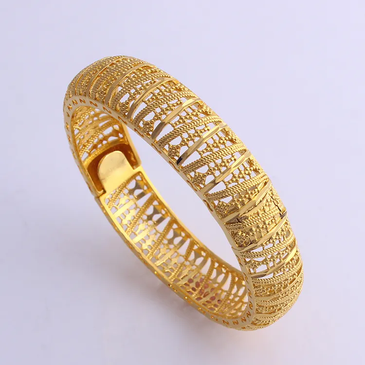 Fashion India Hollow Design Wedding Engagement for Woman Girls 18k Gold Plated Jewelry Bangle