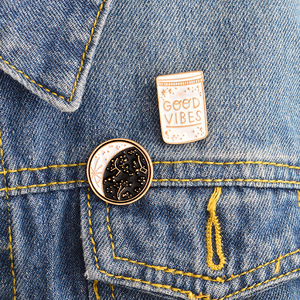 QIHE joyería buenas fase de la <span class=keywords><strong>luna</strong></span> redonda insignias esmalte solapa Pin - Product Image 6