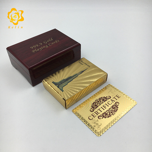 Naipes de Plástico Impermeables con Diseño de la Torre Burj Khalifa de Dubái en Oro de 24K, con Caja de Madera Roja y Certificado Dorado - Product Image 1