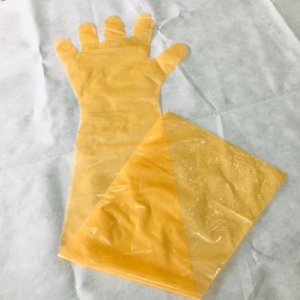 Guantes Veterinarios Desechables de Polietileno de Grosor Medio para Uso Animal, Largos hasta el Brazo, para Invierno, para Vacas, Personalizados por el Fabricante - Product Image 1