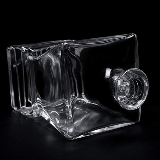 Quality Lead Free Crystal Whiskey Decanter Set With 4 Glasses Dishwasher Safe Whiskey Decanter And Glasses Bar Set