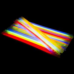 Bâton lumineux de 8 pouces pack de 100 liquides légers bracelet de bâton lumineux lumineux lumineux - Product Image 2