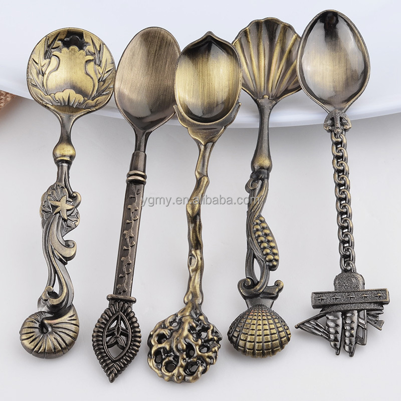 Cuillère Doré/Doré Bronze/Laiton/Laiton - Vendu