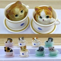 Manufacture de jouets sur mesure Mini dessin animé série figurines en polystone Oem chat dans la tasse à thé Figure résine jouet Miniature Kawaii jouets