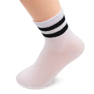 High quality wholesale kids sports socks school socks