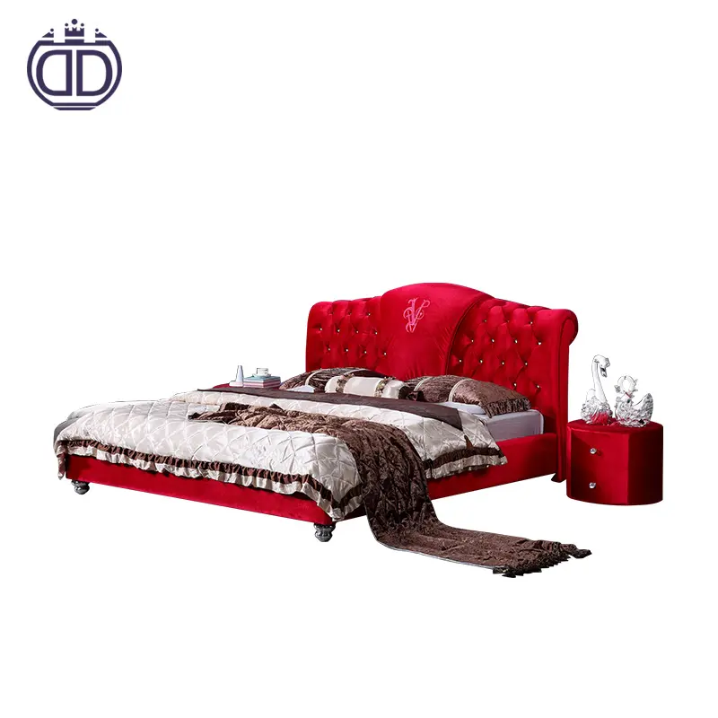 Luxe royal style antique en bois massif velours lits roi reine taille rouge capitonné tissu Italie double lit