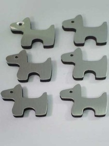 Imanes de nevera de diseño contemporáneo con acabado satinado de acero inoxidable personalizado con forma de ratón bonito para cumpleaños - Product Image 5