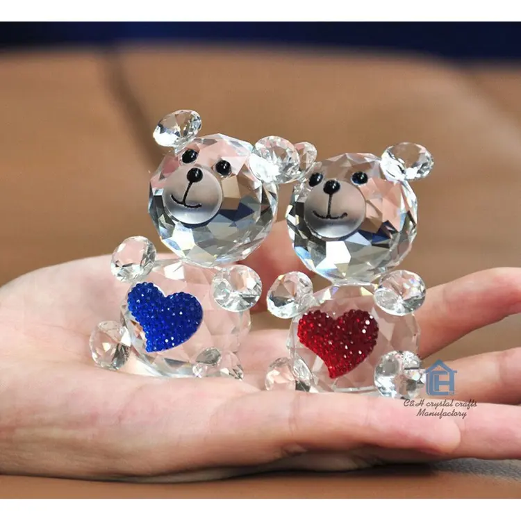 traditional design funny small crystal bear with heart , wedding favors bears , teeddy bear crystal animal figurines