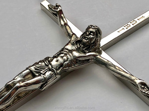 Crucifijo Cruz de metal Jesús colgante inspirador religioso INRI - Product Image 3