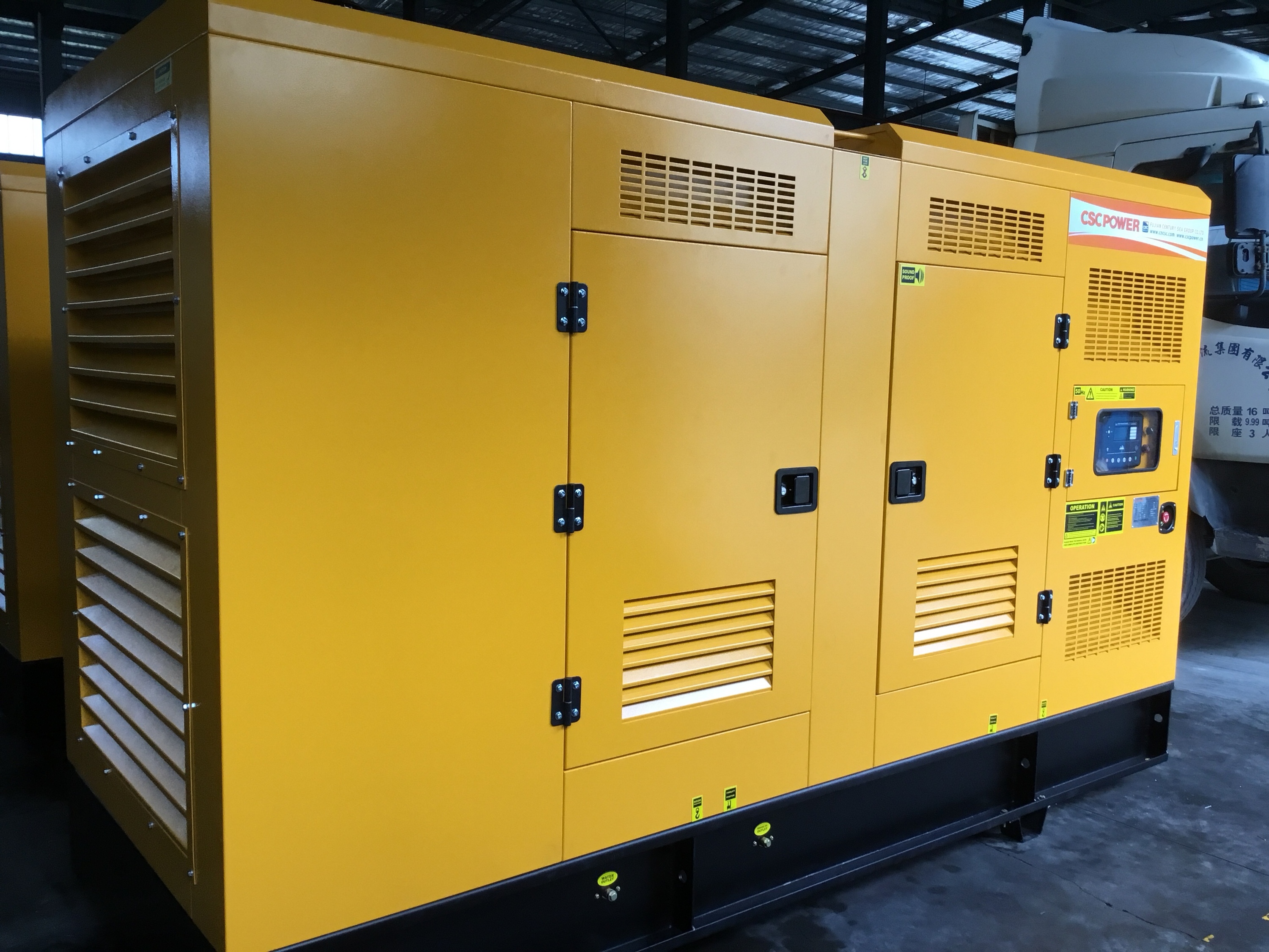 avec cummins engine, de bons prix 200kva silencieux des génératrices diesel avec les stimulants de type amphétamine