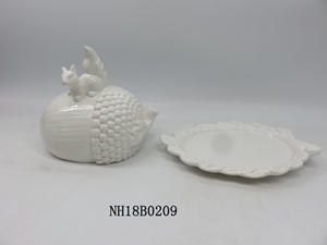 Piatto per Burro a Forma di Scoiattolo, Piatto a Foglia con Coperchio a Forma di Pigna, Ghianda - Product Image 2