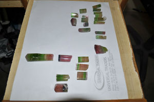 Cristaux de Tourmaline bi et trois couleurs, 1 pièce, à vendre - Product Image 1